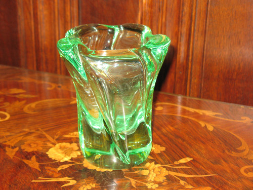 Torso-shaped green Daum crystal vase signed 20th century