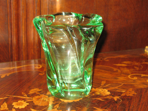 Torso-shaped green Daum crystal vase signed 20th century