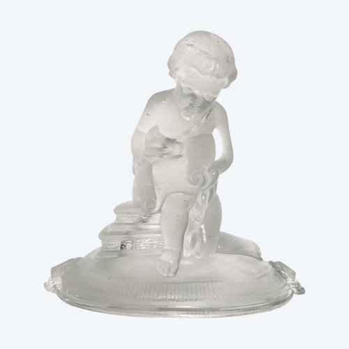 Allegory of knowledge in crystal from the house of Baccarat stamped