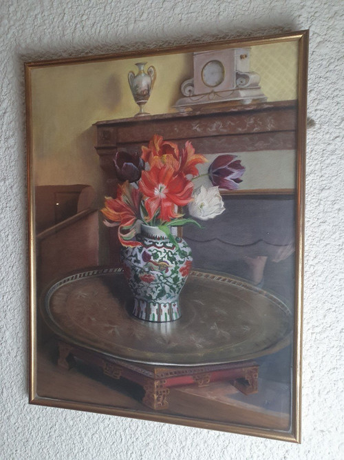 Veduta di interno con vaso cinese e tulipani , pastello, metà del XX secolo.