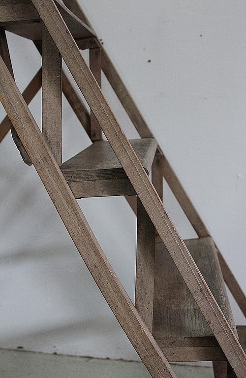 Beech Folding Trade Stepladder – 1940