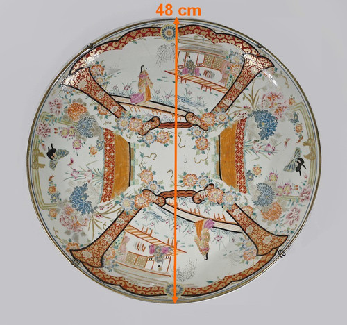 Important Japanese Porcelain Dish, Meiji era – 2nd part 19th century