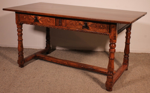 Spanish Renaissance Desk In Walnut-17th Century