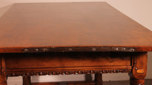 Spanish Renaissance Desk In Walnut-17th Century