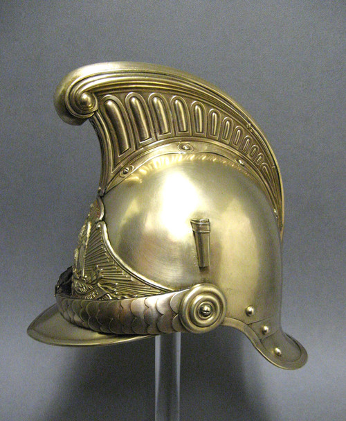 Feuerwehrhelm aus der Gemeinde Chevrière, Typ 1855, Zweites Kaiserreich.