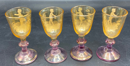 2 PAIRS OF LIQUEUR GLASSES