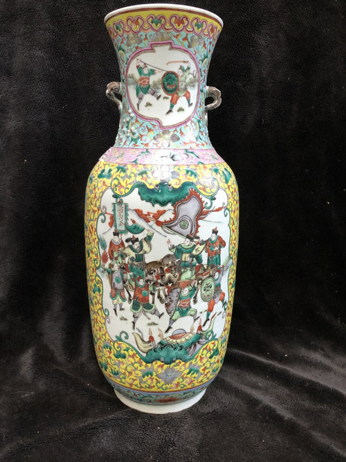 Large Porcelain Vase From China 19th Century H 62 Cm