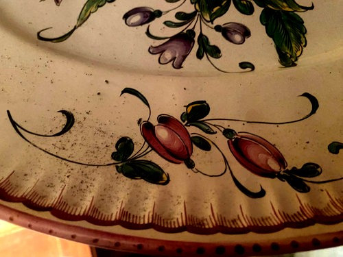 Beautiful large earthenware tureen decorated with flowers and its tray from Hannong 19th century with openwork lid in the Louis XV style.