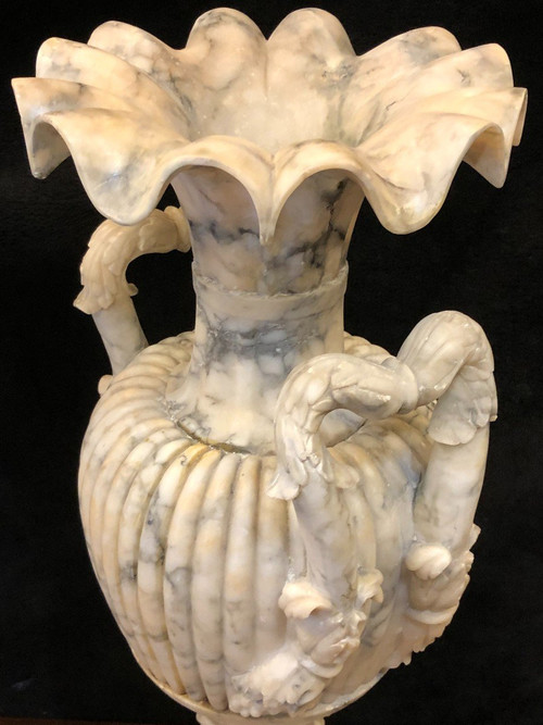 Grande Paire De Vases En Albâtre Italie Fin XIXème H : 72 Cm