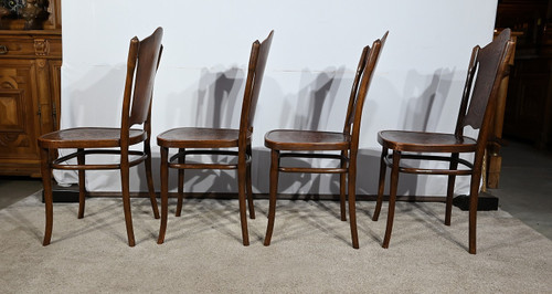 Suite de 4 chaises en Hêtre Courbé, n°67 par Jacob & Josef Kohn – 1900