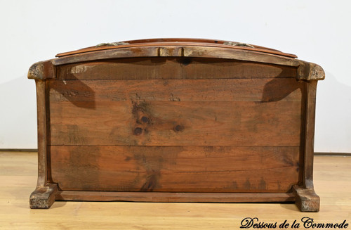 Solid cherrywood chest of drawers, Transition Louis XIV / Regency period - Early 18th century