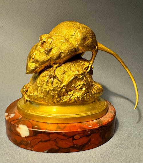 Gilt bronze sculpture "Mouse with fly" T. HINGRE