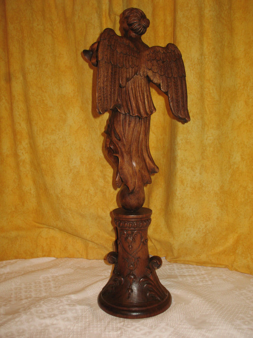 Victoire ailée Grande sculpture en bois époque 20ème