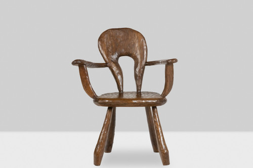 Maison Chevalier, Fauteuil Brutaliste en bois gougé. Années 1960.