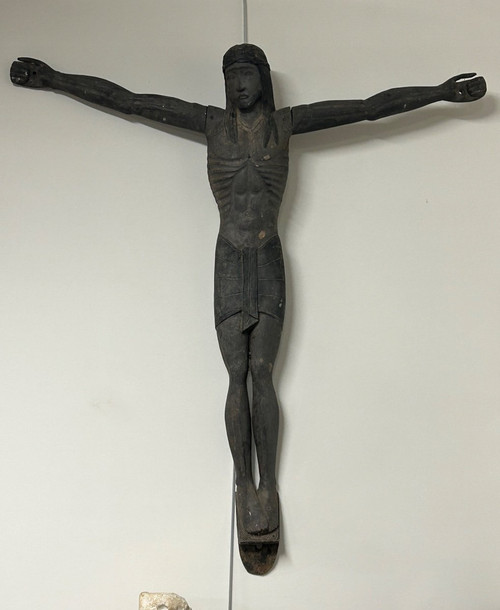 Grand Christ En Bois Sculpté - Amérique Du Sud Vers 1940-50  H 134 Cm