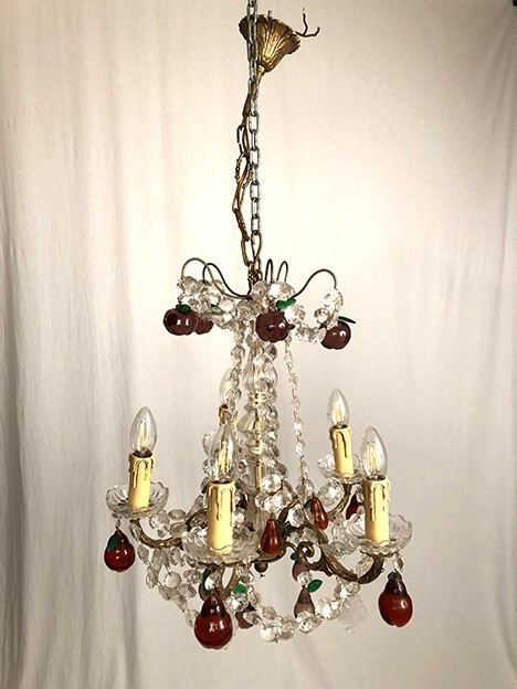 Gilt bronze chandelier, crystal pendants and colored glass pendants in the shape of fruits, late 19th century