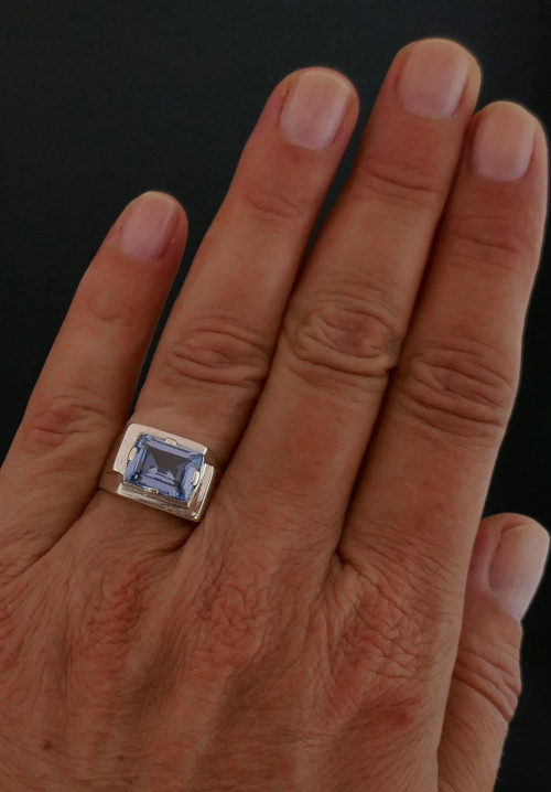 Art Deco Ring In Silver And Blue Spinel.