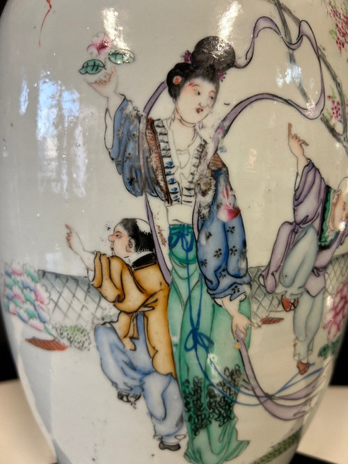 Große chinesische Porzellanvase, spätes 19. Jahrhundert – Chinesisch