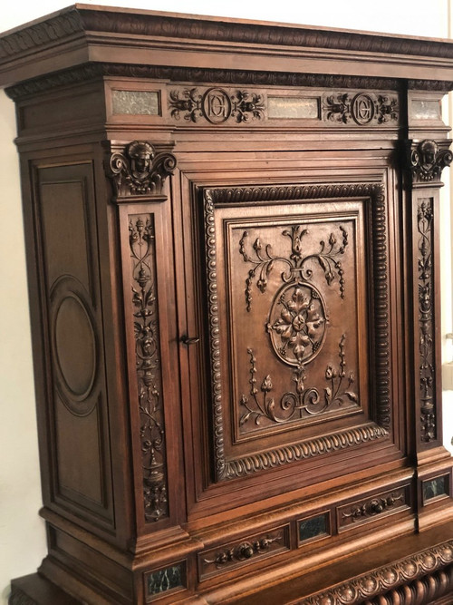 Credenza - buffet - Neo-Renaissance cabinet in Walnut inlaid with Marble, 19th century