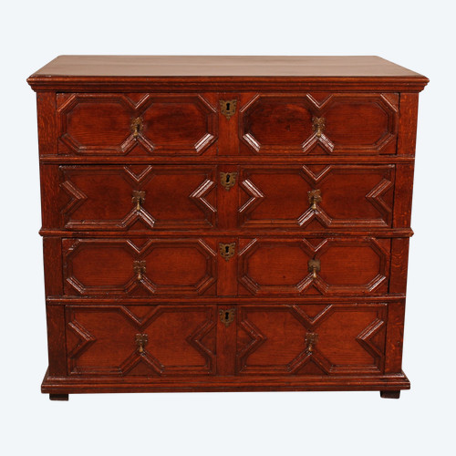 Jacobean Period Chest Of Drawers In Oak From The 17th Century