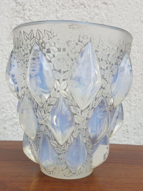 R Lalique, Rampillon Vase, 20th Century