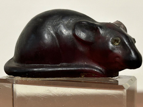 Kleine Skulptur Maus Aus Granatglas Um 1920