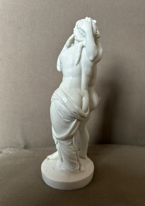 Amour Et Psyché - 18th Century Porcelain Biscuit Sculpture