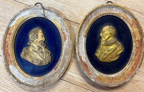 Coppia di ritratti in medaglione - Profili in bronzo dorato Enrico IV e Sully Periodo del XVIII secolo