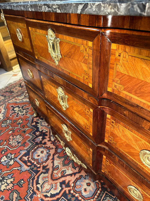 TRANSITION PERIOD CHEST - 18th century