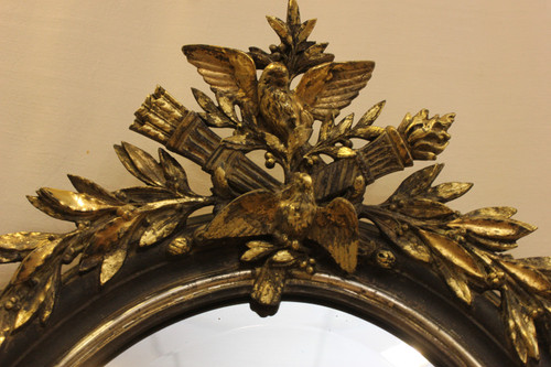 Ovaler Hochzeitsspiegel, Vogelpaar, Blattgold und Patina, abgeschrägtes Glas 65 x 109 cm