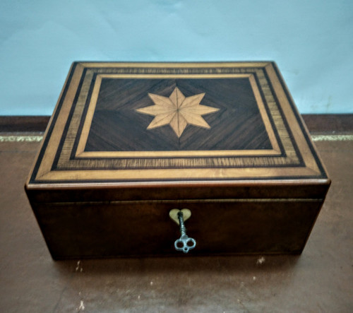 Inlaid box