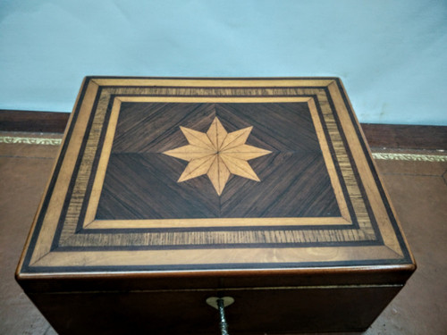 Inlaid box