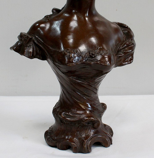 Bronze « Femme au Chapeau » de Meslais – Début XXe