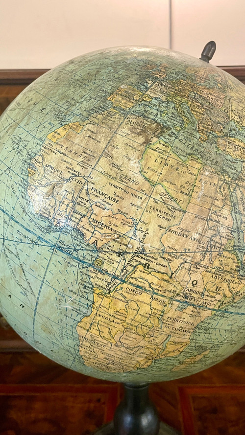 Terrestrial Globe G. Thomas, Between 1925 and 1935