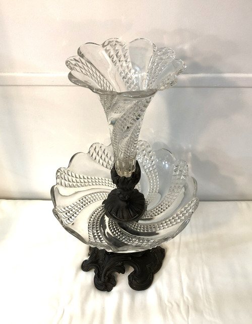 Baccarat crystal centerpiece / fruit and flower bowl mounted on 19th century bronze patina regula