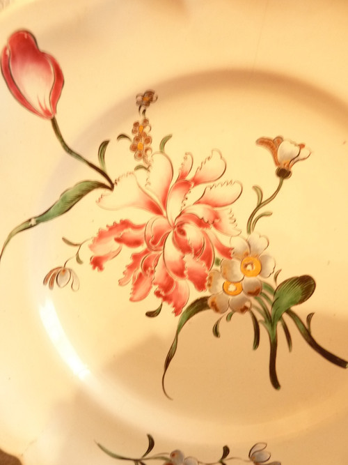 Strasbourg earthenware plate brand Joseph Hannong