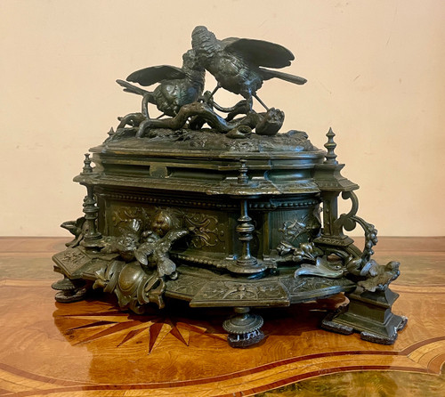 Coffret en bronze signé Jules Moigniez (1835 - 1894)