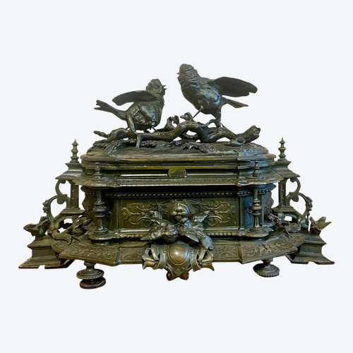 Coffret en bronze signé Jules Moigniez (1835 - 1894)