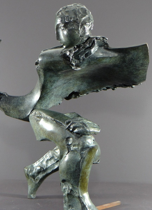 Bernard Vié (nato nel 1947), Statua in bronzo "Il giovane e l'uccello".