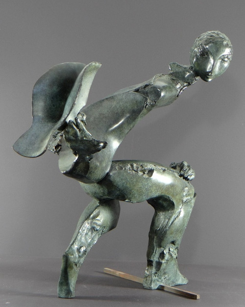 Bernard Vié (nato nel 1947), Statua in bronzo "Il giovane e l'uccello".