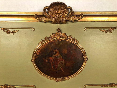 Large Louis XVI style trumeau, green lacquered wood, early 20th century gilding