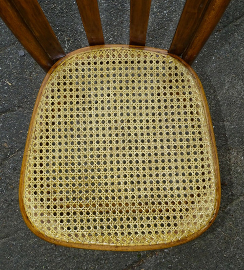 Chaise Thonet N°391 XV de 1925 cannée , teinte noyer