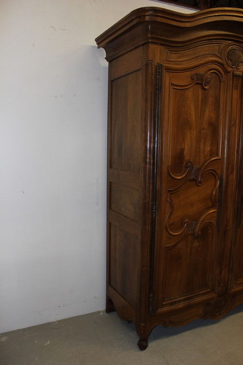 Armoire Charolaise En Noyer Début XIX