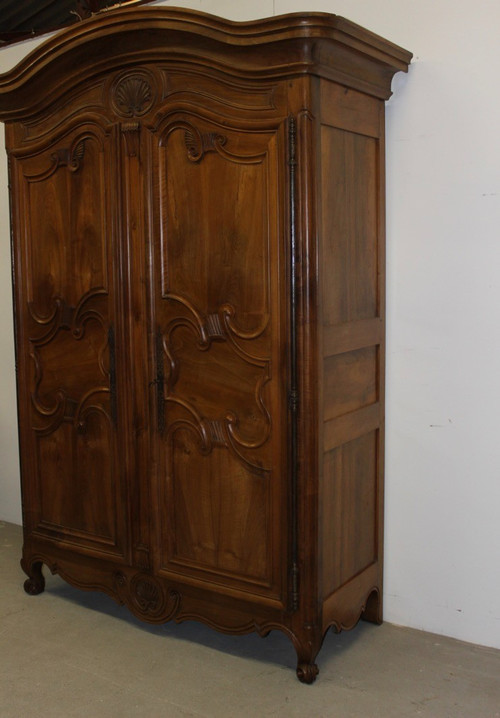 Armoire Charolaise En Noyer Début XIX