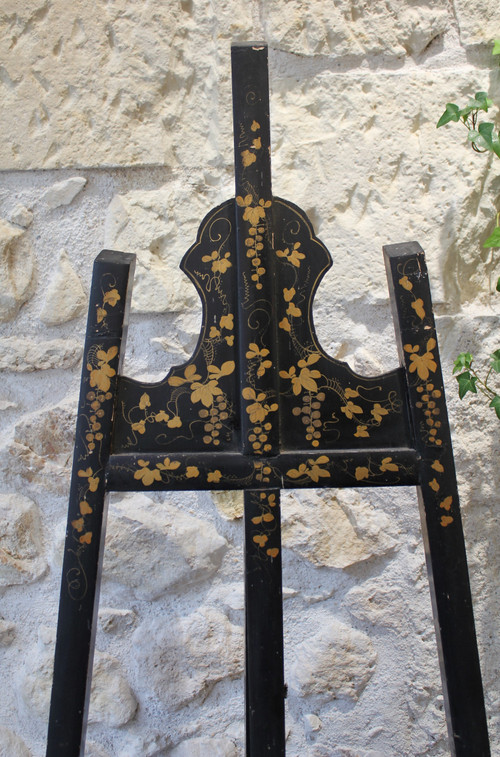 Black lacquered easel with gold decoration, late 19th century, Napoleon III period