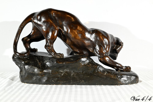 Tiger on the prowl" terracotta sculpture, signed T.Cartier - Early 20th century