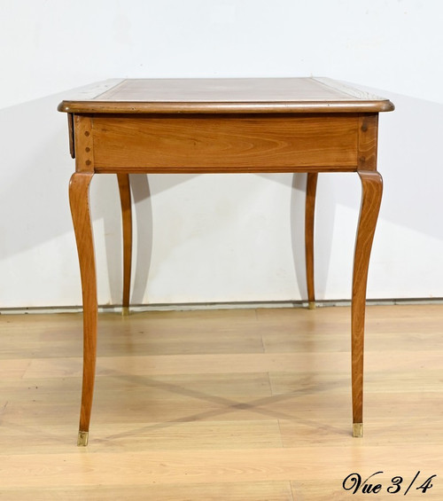 Table Office in Ash and Acacia, Louis XV period - 18th century