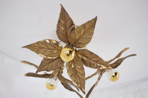 Willy Daro flower ceiling light.