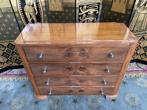 Art Deco chest of drawers