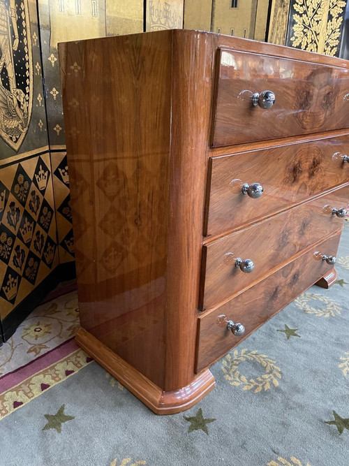 Art Deco chest of drawers